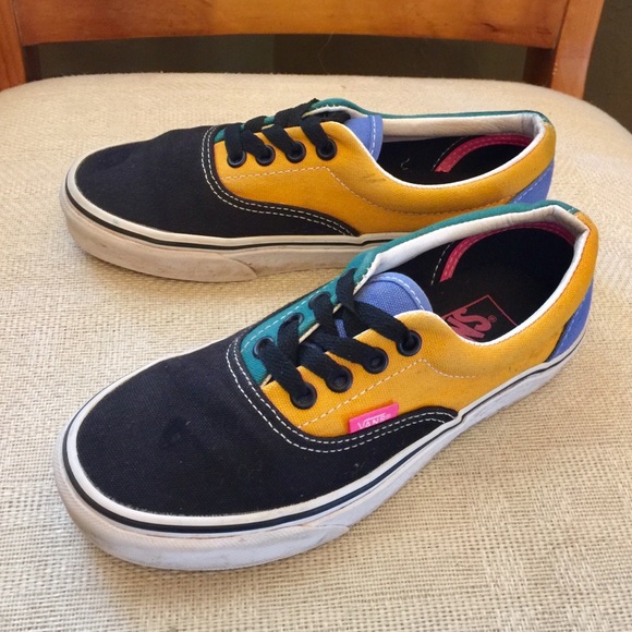 Vans Off the Wall Multicolor Canvas sneakers Sz 4 - Picture 2 of 6